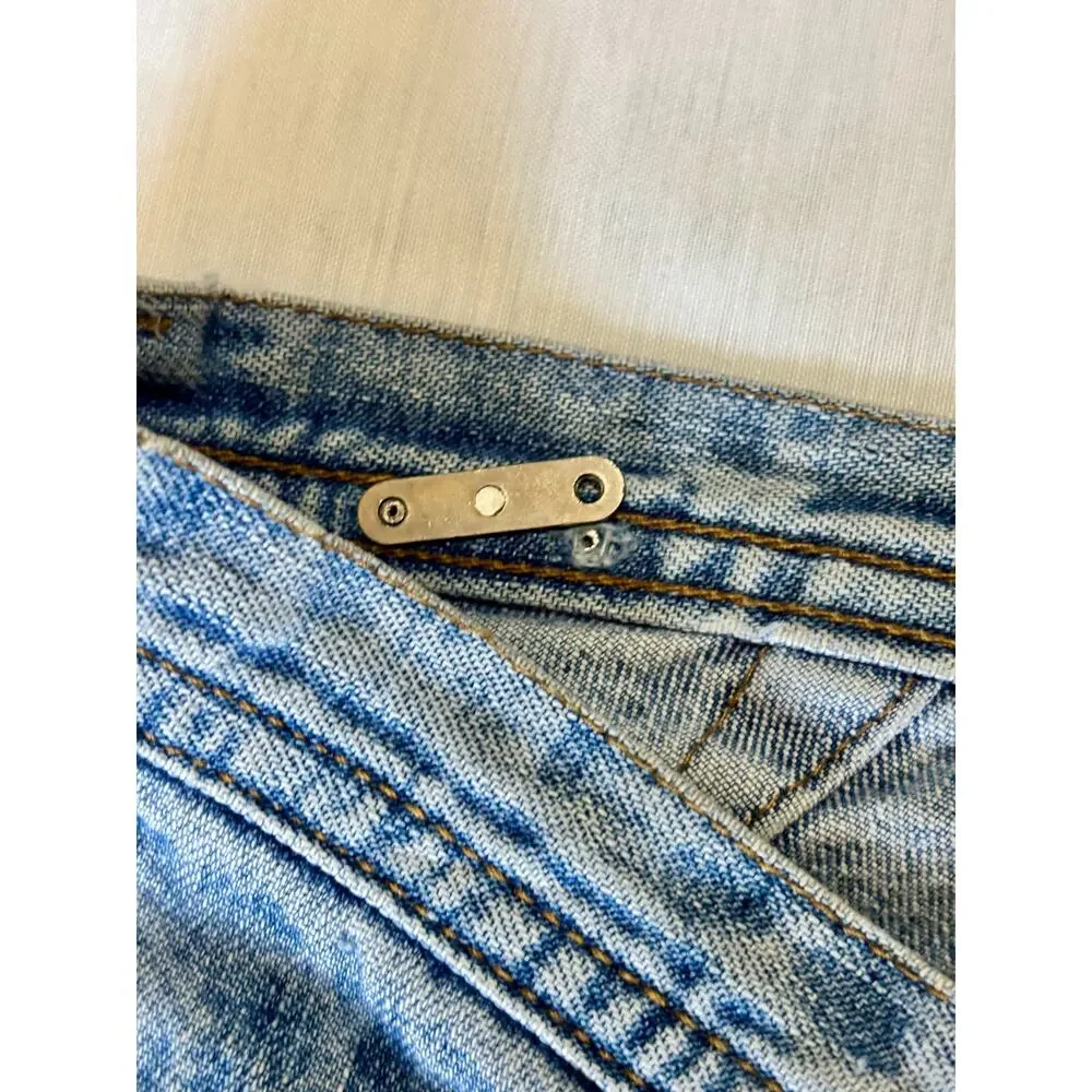 Vintage 1990s Unionbay Blue Denim Jeans Size 7 Mid rise Loose Fit Light Wash